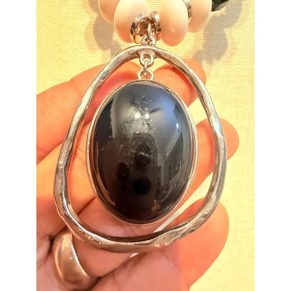 Vintage NOS Macys Black White Pendant Necklace 18”+4”